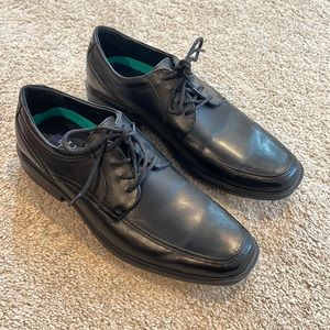 Ashford Hayes Vocal Oxford Style Dress Shoes